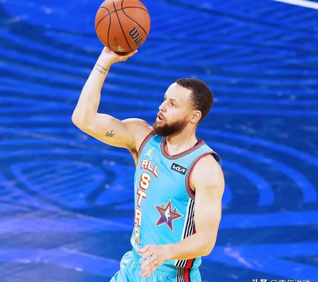 反败为胜首场状态出色，热火观众沸腾！，库里重返赛场全场沸腾不已的简单介绍-爱游戏体育