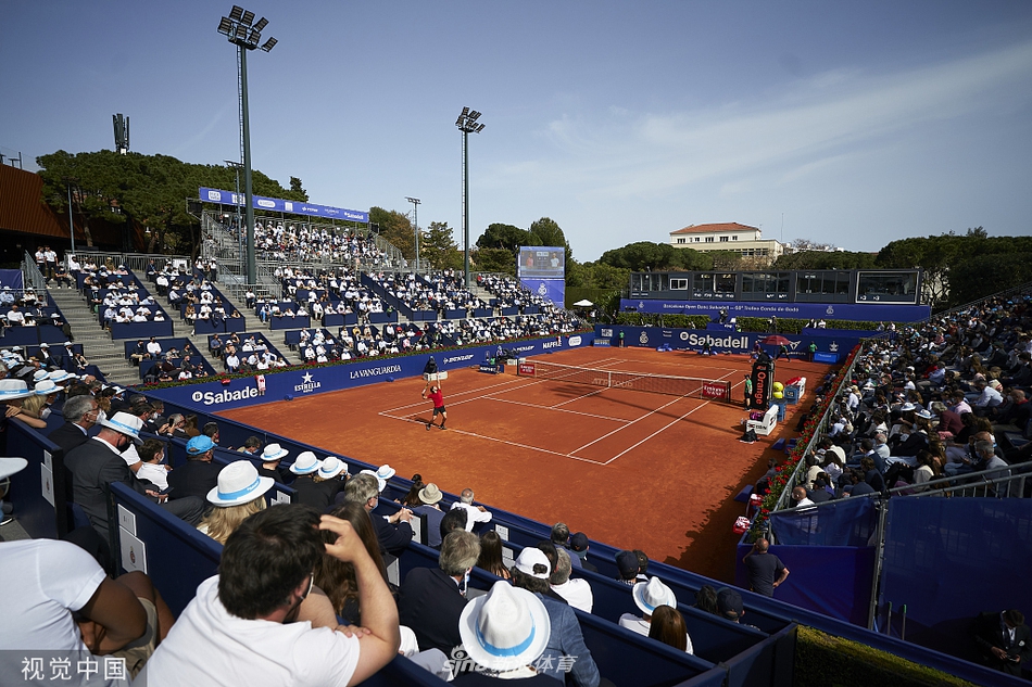 巴塞罗那带队取胜！，纳达尔重要时刻领先优势明显赛场气氛高涨-爱游戏中国