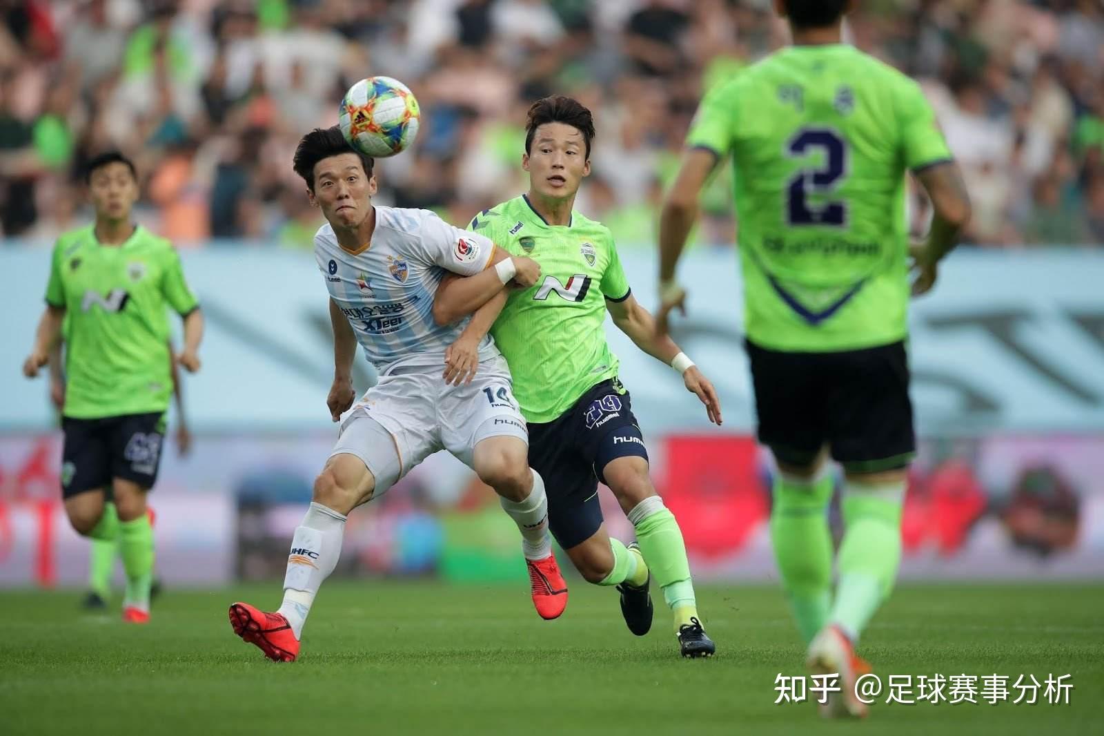 窗口期体能课后，深圳男篮复出首秀备战足总杯，更衣室稳定，年轻球员得到机会的简单介绍