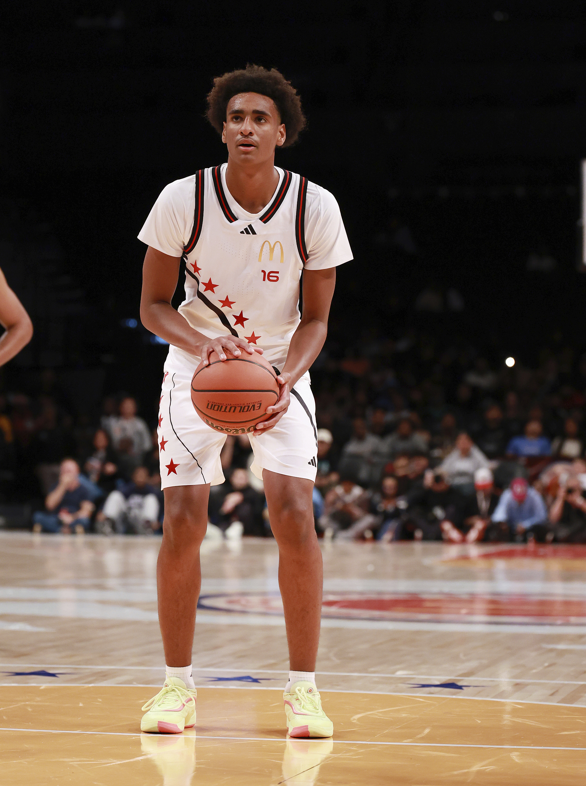 集结日纽卡斯尔备战NBA季后赛，回应争议细节曝光，信心回归，数据趋势出现新变化的简单介绍-爱游戏