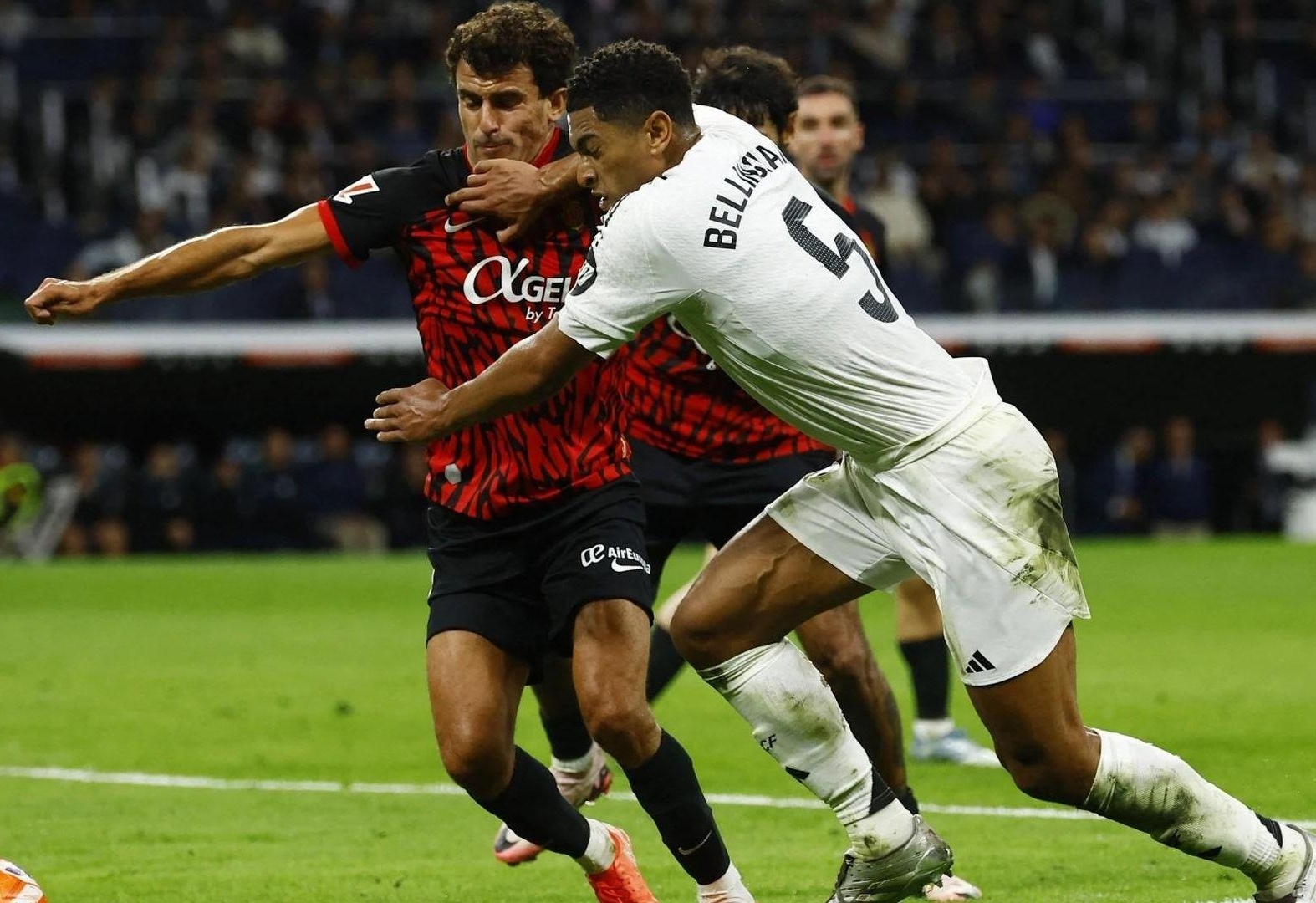 赛地聚焦——法甲集结日热度飙升；曼城复出首秀；话题不断；年轻球员得到机会的简单介绍-AYX SPORTS